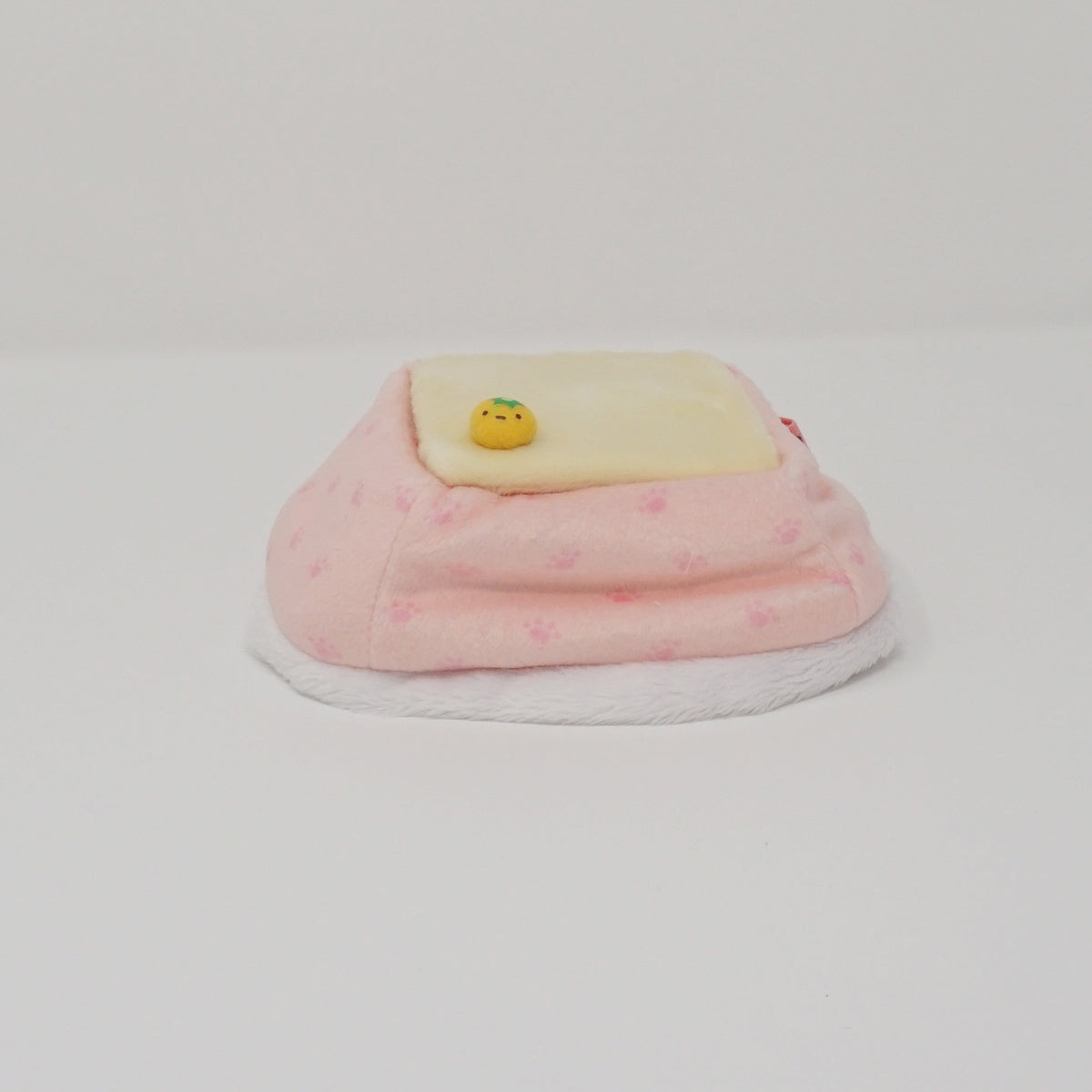 2016 Kotatsu Tenori Plush Playset - Sumikkogurashi Collection