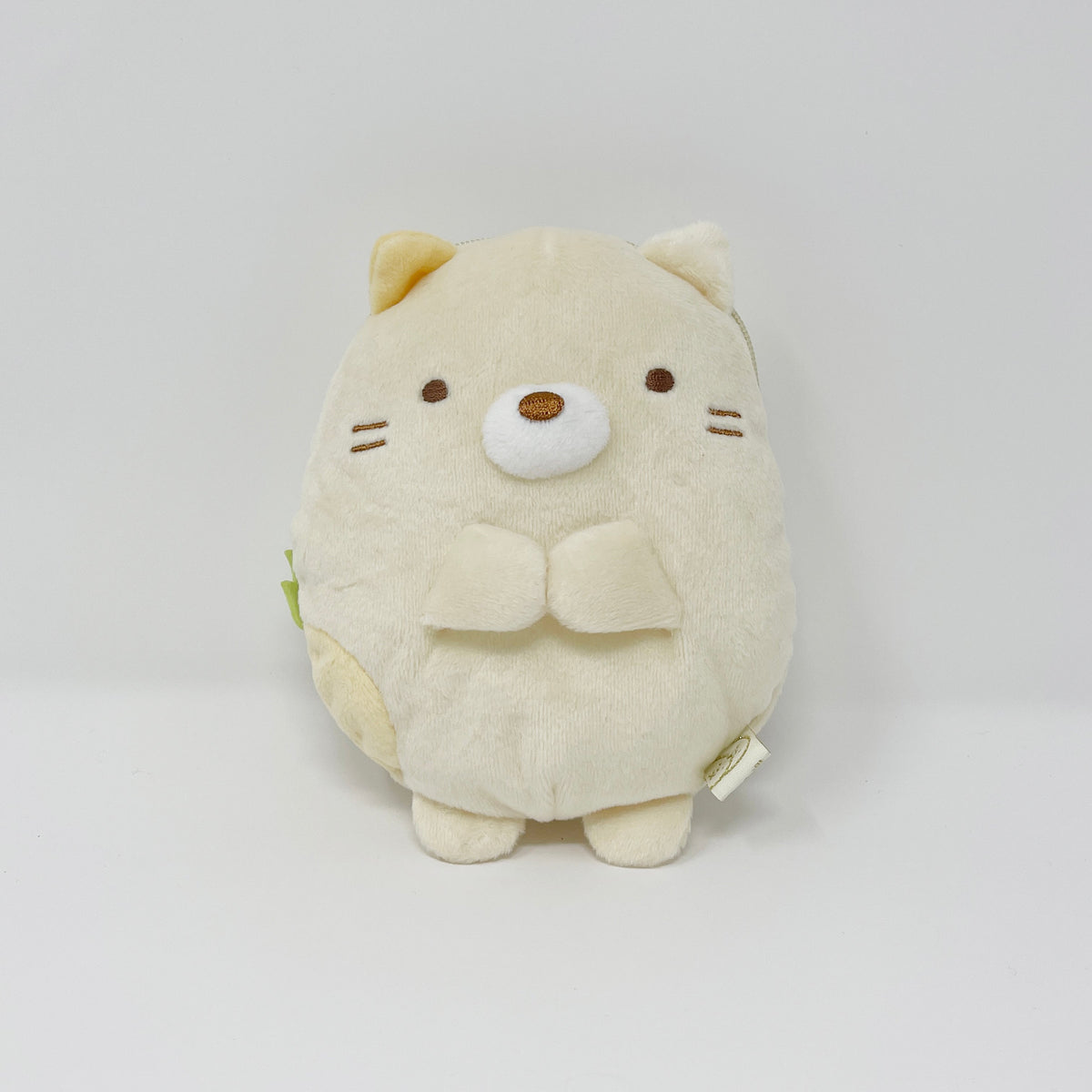 2016 Neko Plush Pass Case with Reel - Sumikkogurashi